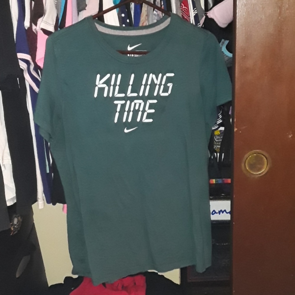 Nike tee